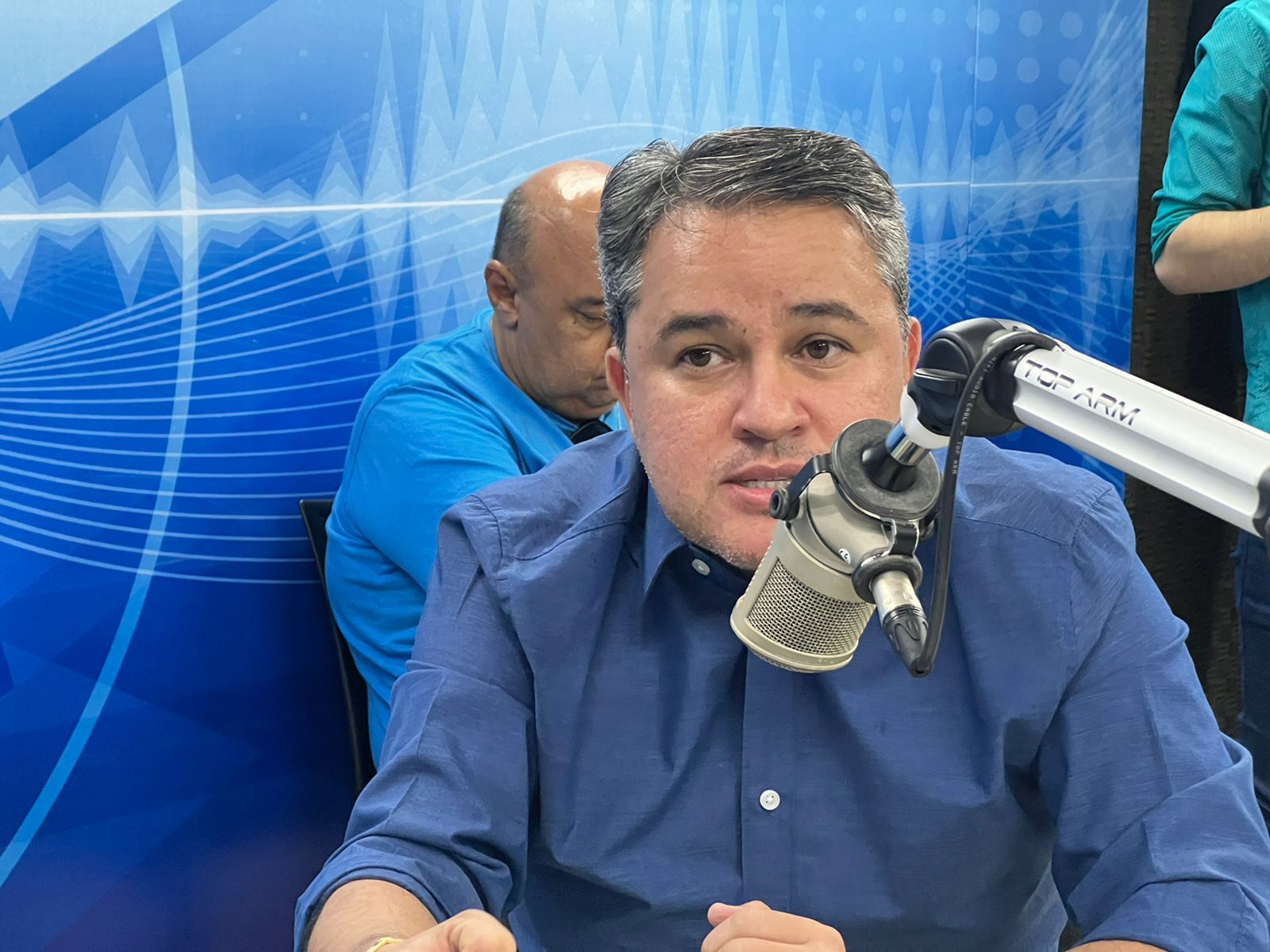 Efraim Filho descarta retorno à base de João Azevêdo: ''não preciso disso, tenho independência e sou senador de todos" Efraim Filho