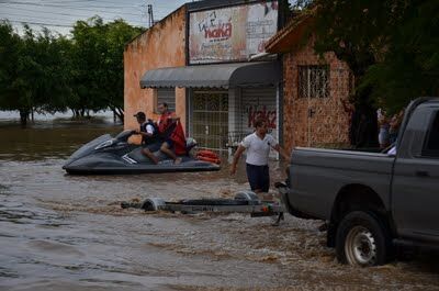 Moradores de Santa Rita ficaram desalojados com alagamentos