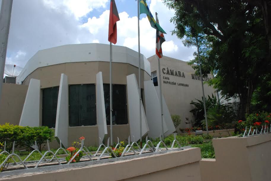 Mangueira acusa Ruy Carneiro de "fake news" e o convida para voltar à comunidade onde teria sido ameaçado PP, Câmara, João Pessoa, Justiça, TJPB, Leonardo Da Vinci