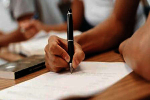 Marinha premiará em até R$ 10 mil artigo sobre potencial e economia do mar Brasileiro; saiba como concorrer Marinha premiará em até R$ 10 mil artigo sobre potencial e economia do mar Brasileiro; saiba como concorrer