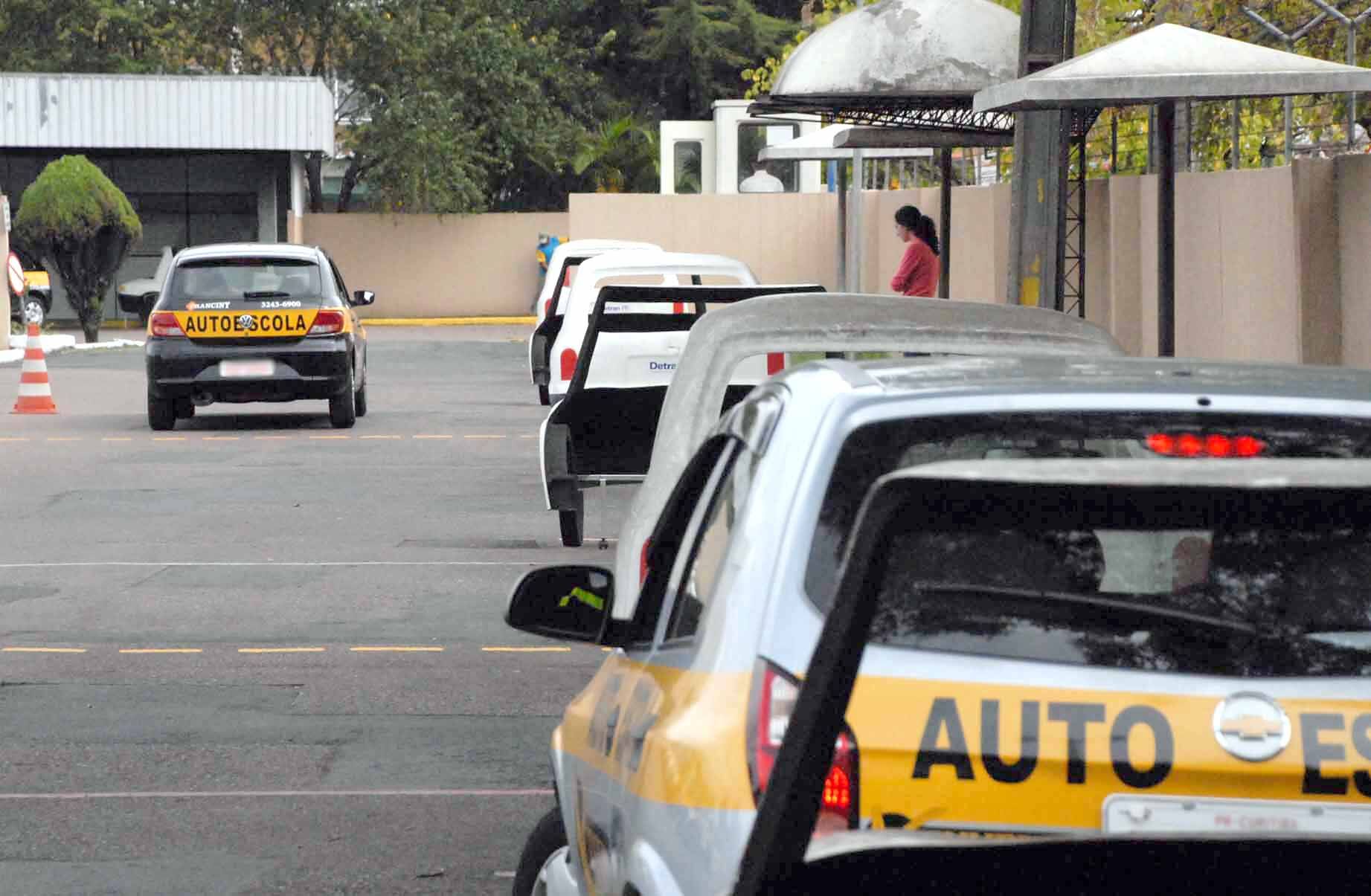 Mais de 100 autoescolas na Paraíba serão impactadas após fim da obrigatoriedade para CNH, prevê superintendente do Detran Mais de 100 autoescolas na Paraíba serão impactadas após fim da obrigatoriedade para CNH, prevê superintendente do Detran