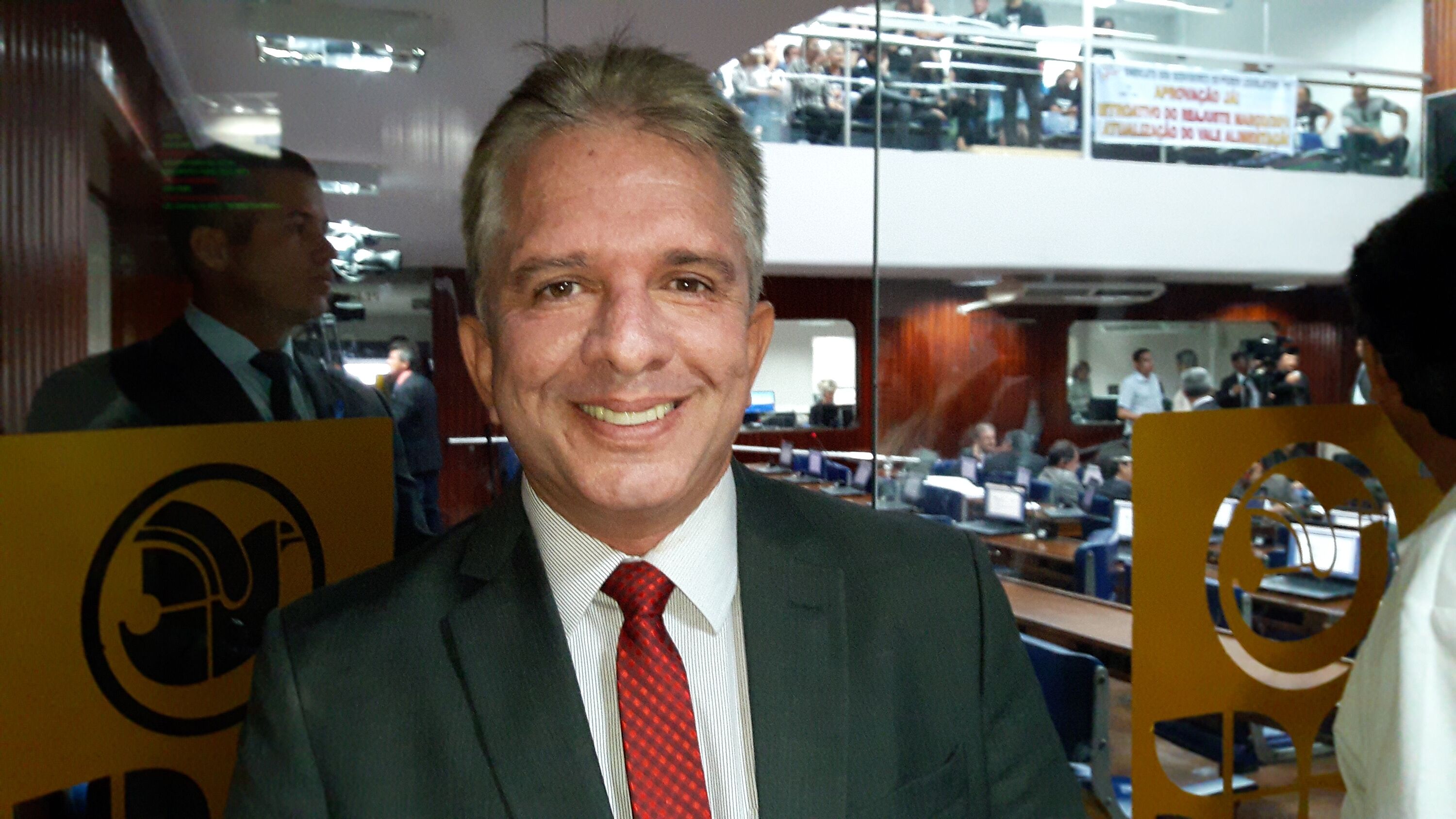 Nabor Wanderley pede que aliados abram mão da vaidade e diz que “não vai caber todo mundo” na chapa governista