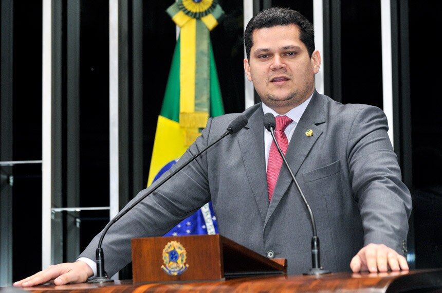 Alcolumbre vai promulgar hoje fim da escala 6x1