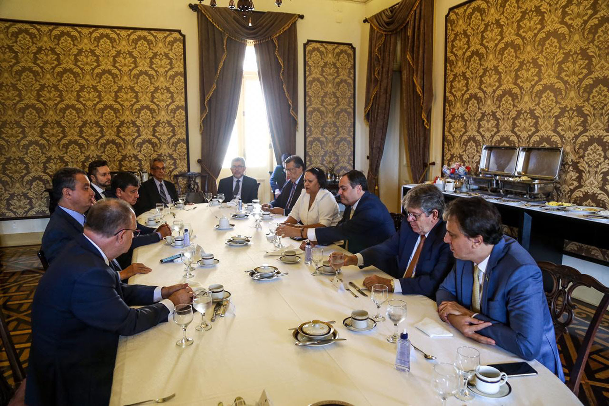 João Azevêdo defende ampliação de gasoduto Nordestão, da Petrobras