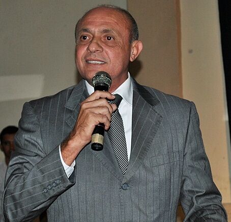 Ex-prefeito de São Mamede é condenado ao pagamento de multa por contratações irregulares