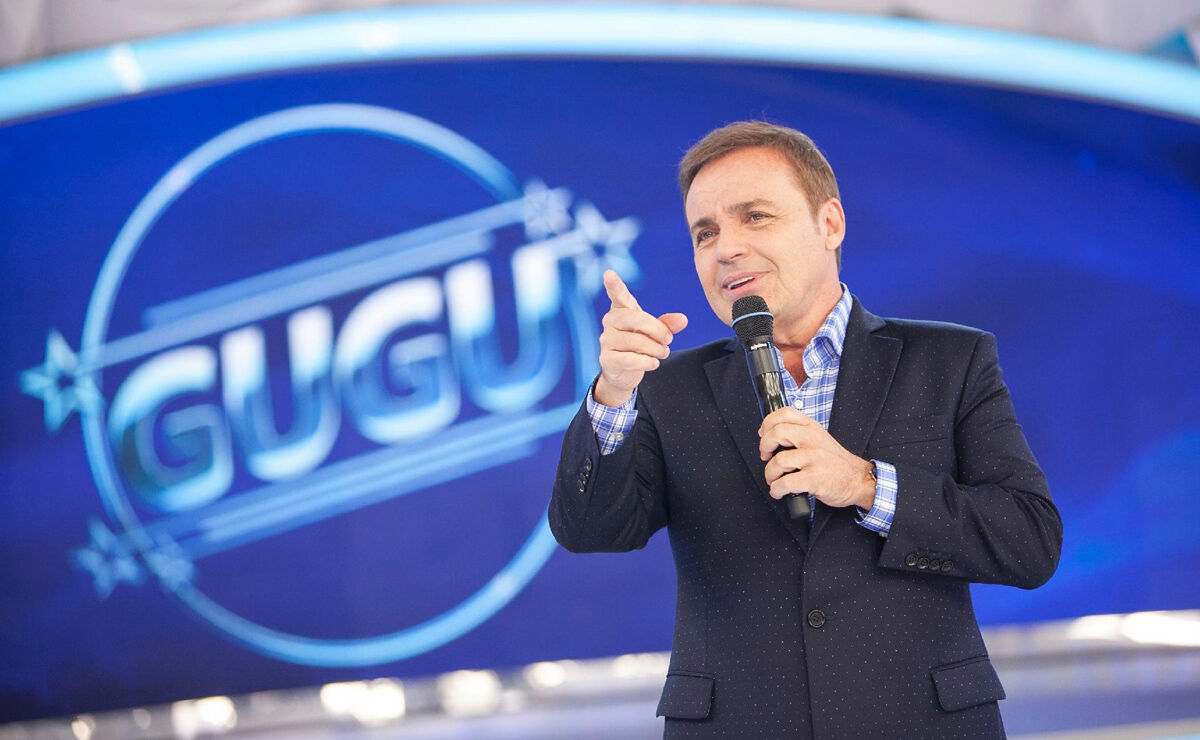 Apresentador Gugu Liberato tem morte confirmada aos 60 anos Apresentador Gugu Liberato tem morte confirmada aos 60 anos
