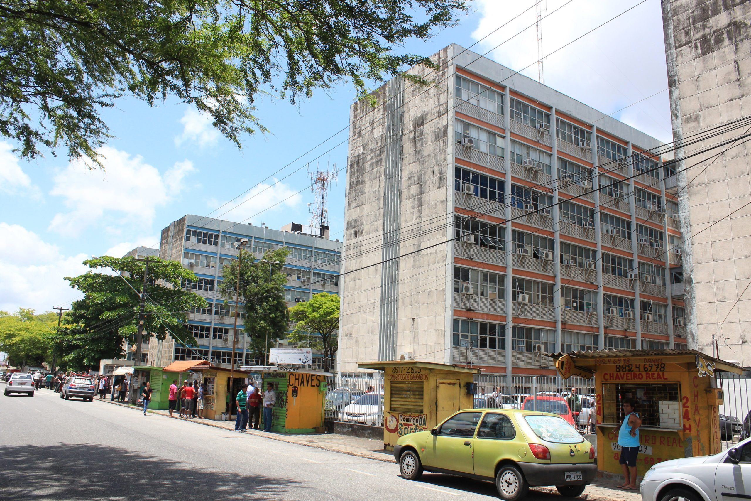 Servidores estaduais recebem salários nesta segunda e créditos extras ficam para janeiro