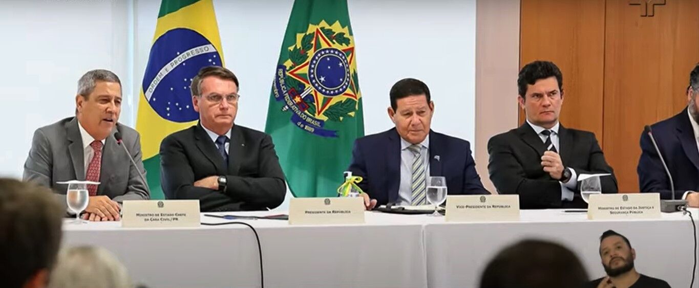 Urgente: Celso de Mello autoriza divulgação de vídeo da reunião de Bolsonaro com Moro e ministros