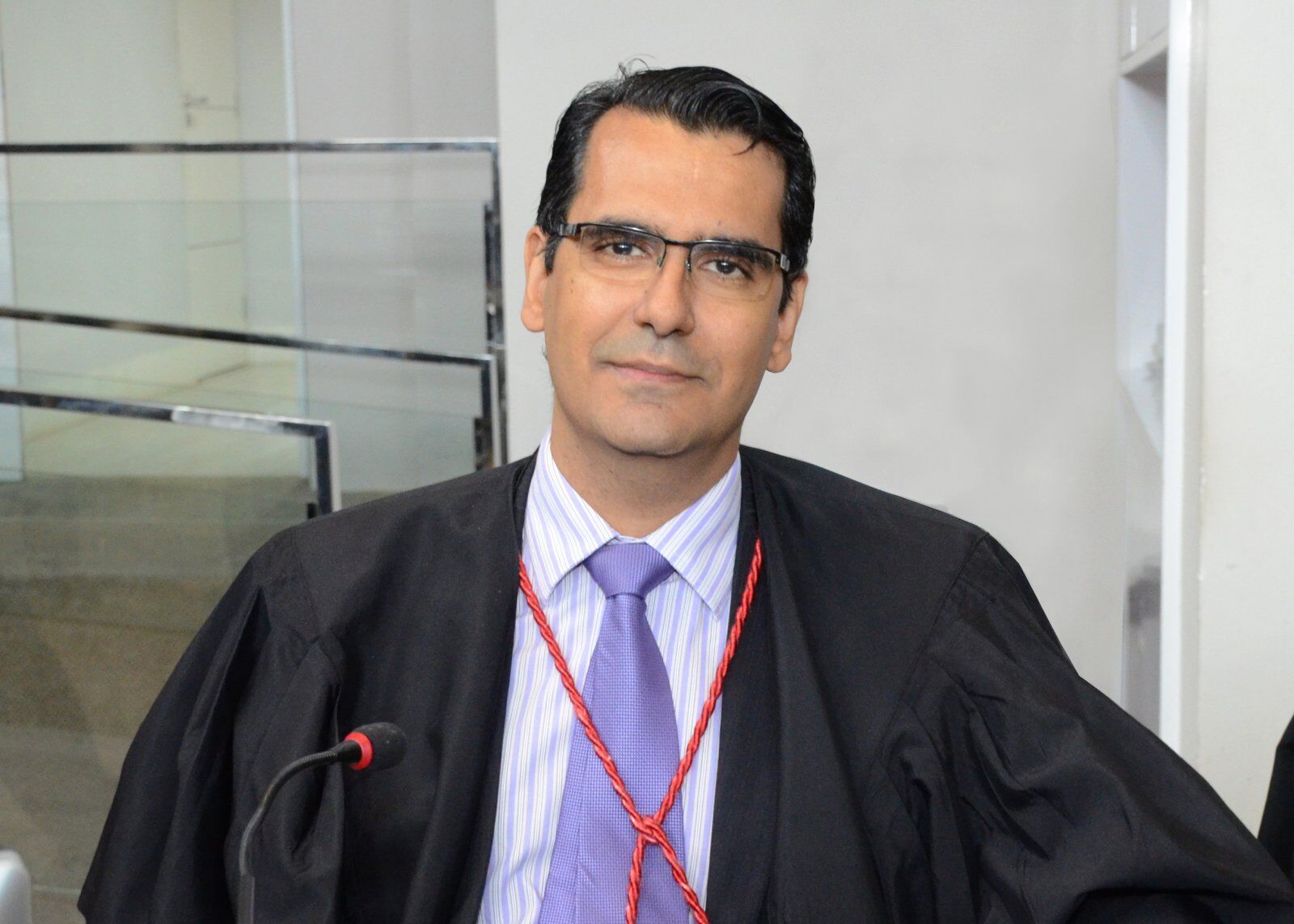 Juiz eleitoral recebe nova versão de lei orgânica que permite eleições indiretas em Bayeux