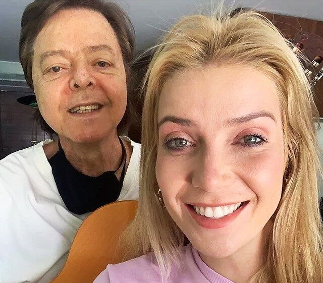 Produtor musical Líber Gadelha morre aos 64 anos, vítima de Covid-19 Produtor musical Líber Gadelha morre aos 64 anos, vítima de Covid-19