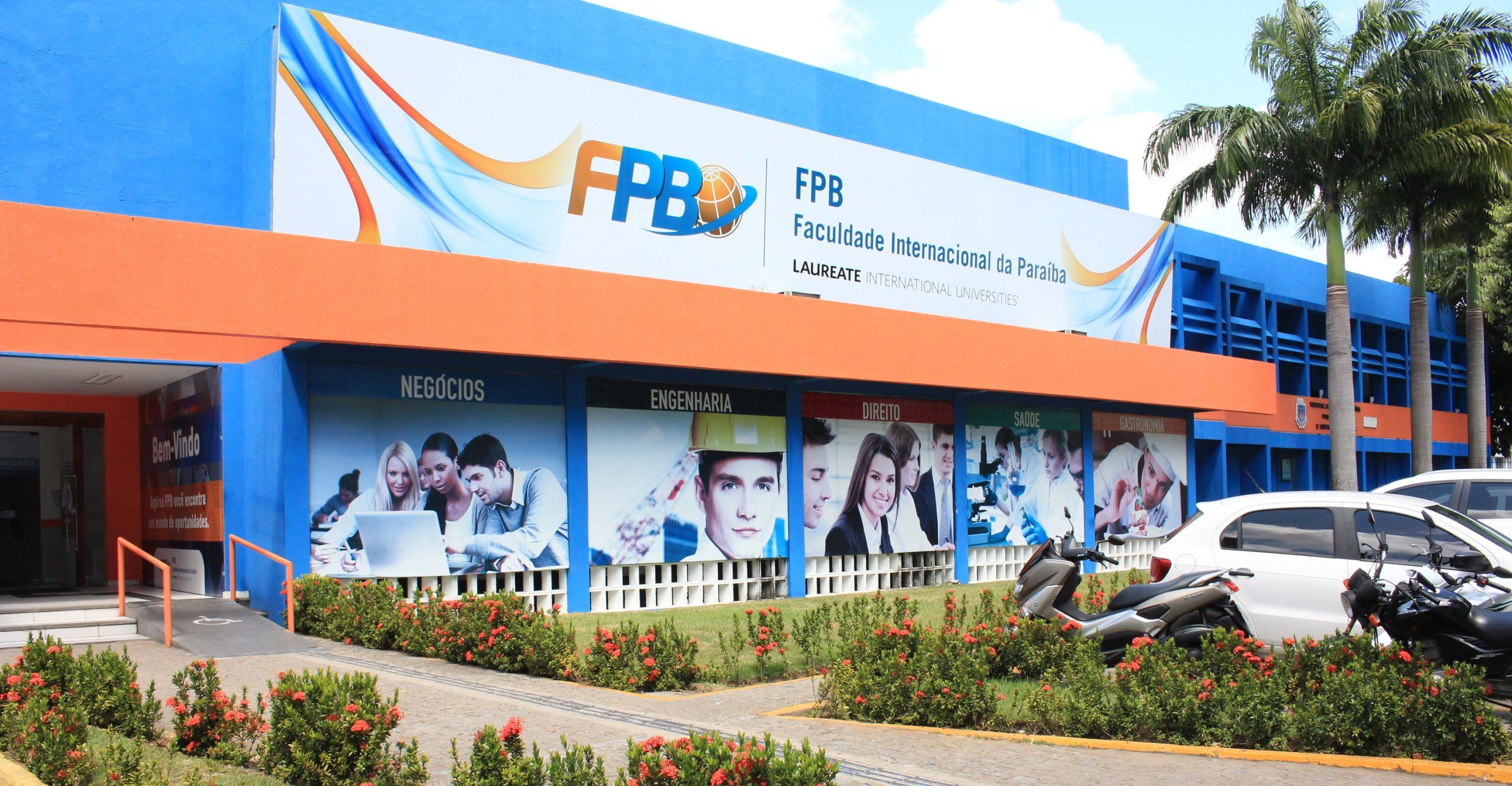 Justiça em João Pessoa condena FPB a pagar R$ 10 mil por danos morais a aluno que teve curso extinto após dois anos de estudos Justiça em João Pessoa condena FPB a pagar R$ 10 mil por danos morais a aluno que teve curso extinto após dois anos de estudos