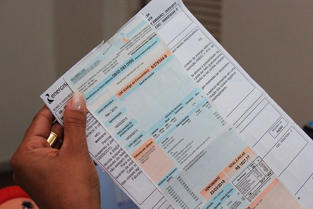 Nova tarifa social zera conta de luz de 15% dos clientes na Paraíba inscritos como baixa renda, diz Energisa paraibanos