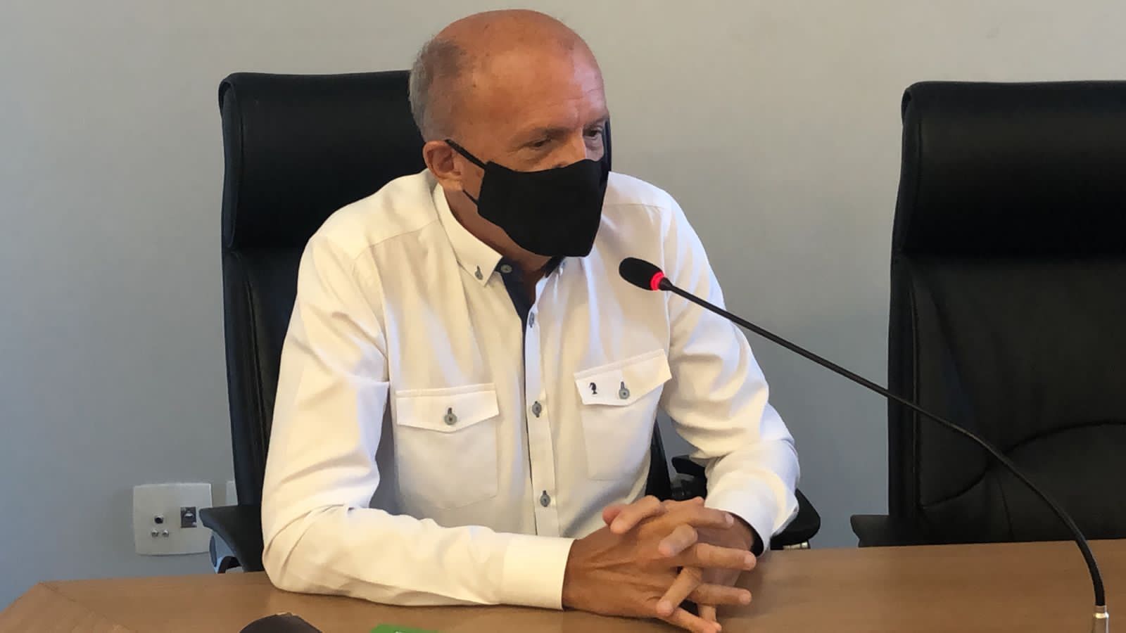 Sessenta crianças do município de Lucena tomaram vacina contra Covid-19 para adultos, diz Geraldo Medeiros