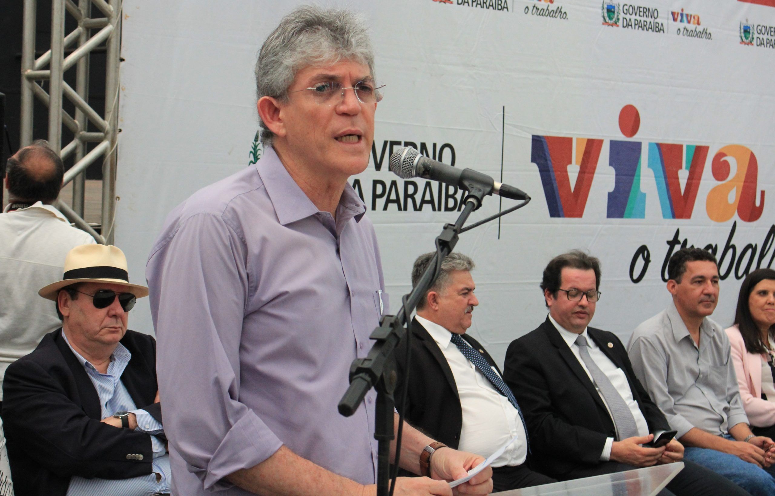 TCE-PB reprova por unanimidade contas de Ricardo Coutinho referentes a 2017