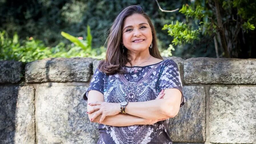 Elizangela confirma que não tomou vacina contra a Covid: "não sou cobaia"