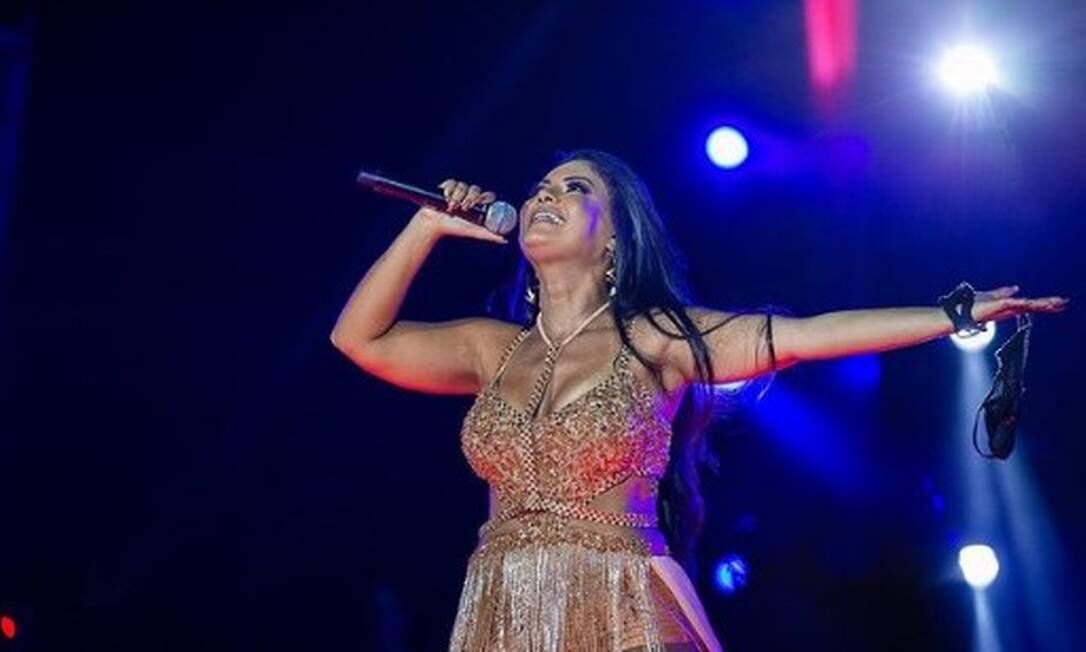 Paulinha Abelha foi vocalista por quase 20 anos.