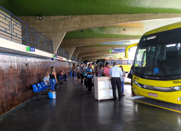 Decreto garante transporte intermunicipal gratuito para eleitores na Paraíba antes e depois da eleição