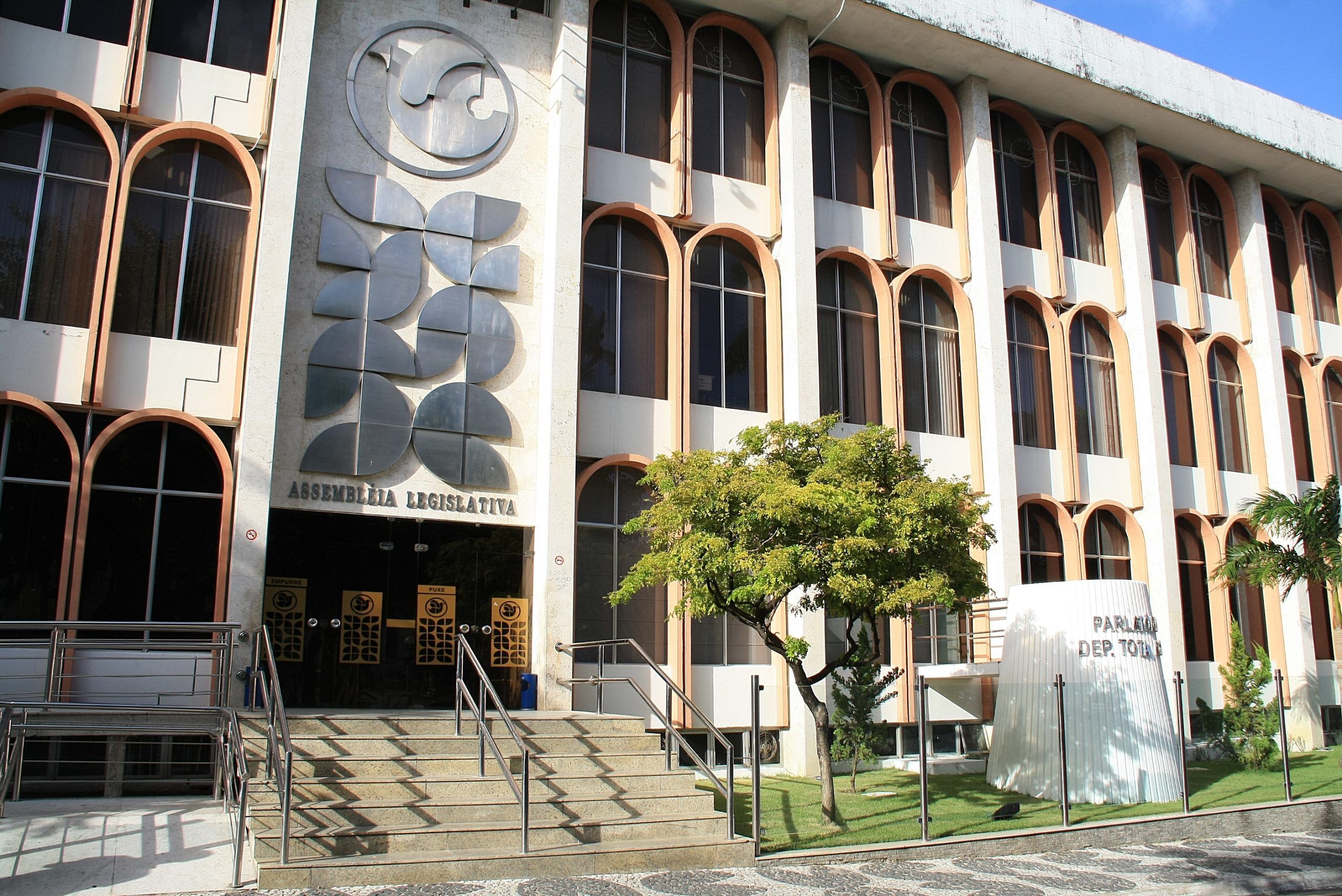 Mesa Diretora: alteração em resolução da Assembleia instala voto aberto e chapas terão que reunir um terço de assinaturas de deputados