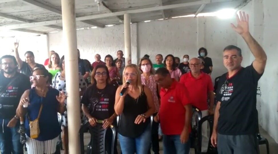 Servidores de Bayeux denunciam que assessores da Prefeita estão exigindo senhas das redes sociais para atrapalhar mobilização