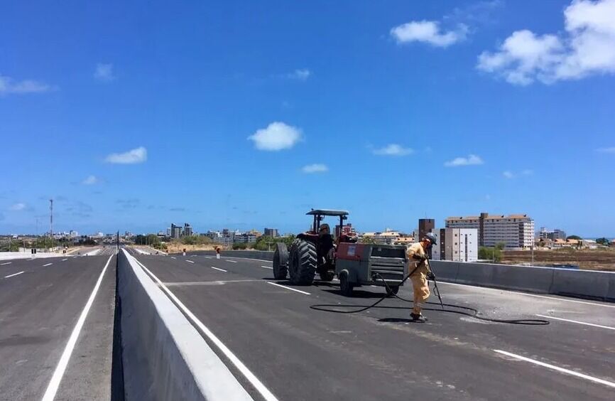 Ministro Renan Filho revela reunião com João Azevêdo e diz que vai cobrar para que obra da BR 230 seja acelerada