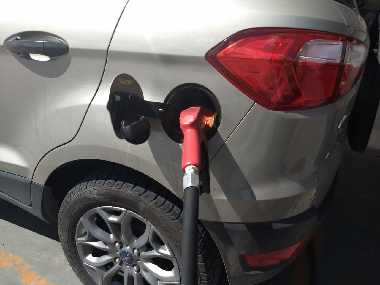 Média no preço da gasolina está em R$ 6,485 e diferença chega a R$ 0,52 em João Pessoa