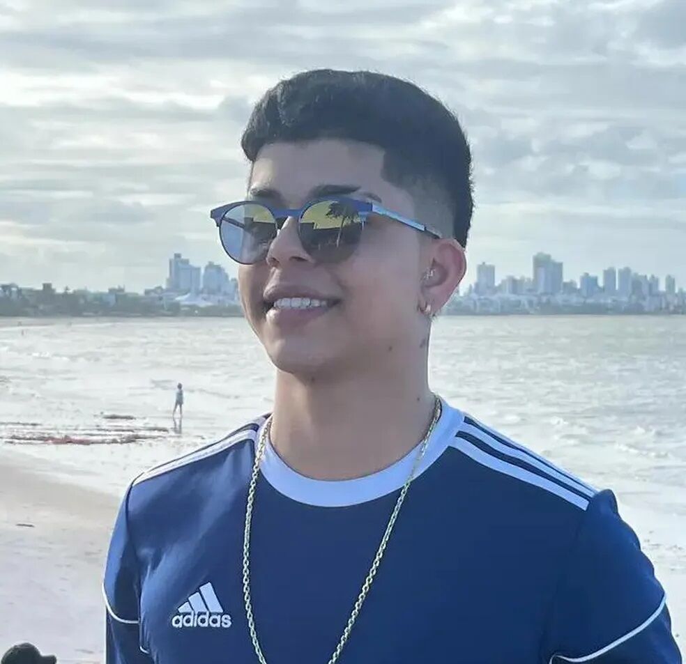 Influencer com milhões de seguidores é preso com notas falsas