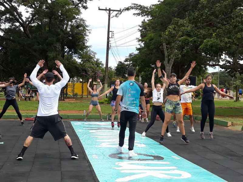 Estudo mostra benefício de exercícios físicos em idosos com câncer Estudo mostra benefício de exercícios físicos em idosos com câncer