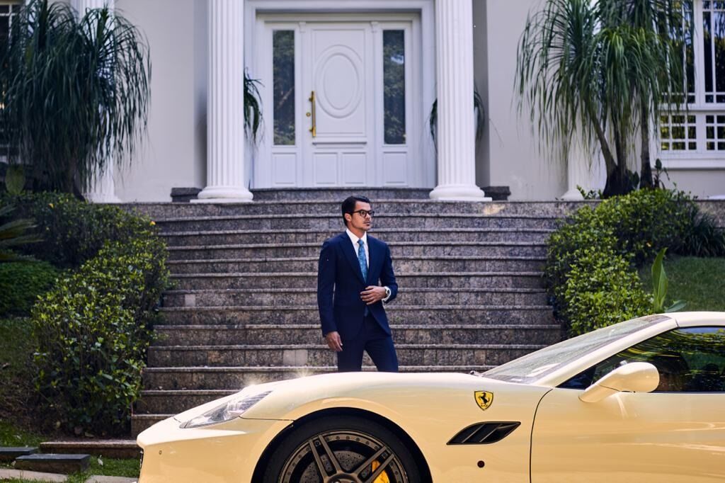 'Casal Braiscompany' emprestava carros de luxo para 'brokers' passarem imagem de sucesso aos clientes, revela ex-funcionário 'Casal Braiscompany' emprestava carros de luxo para 'brokers' passarem imagem de sucesso aos clientes, revela ex-funcionário