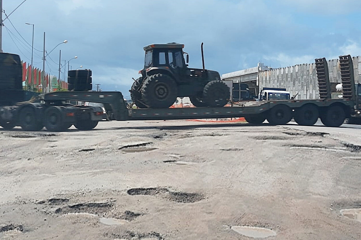 Exército confirma que está deixando obra da BR-230 em Cabedelo com 8km de pista e quatro viadutos prontos; população aguarda continuidade