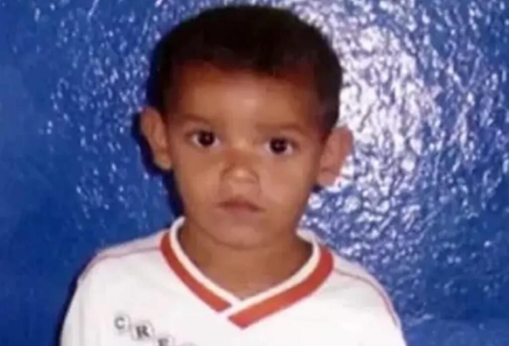 Acusados de matar criança em “ritual macabro” são condenados a mais de 30 anos de prisão