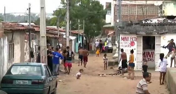 Tiroteio deixa dois homens baleados em Bayeux Tiroteio deixa dois homens baleados em Bayeux