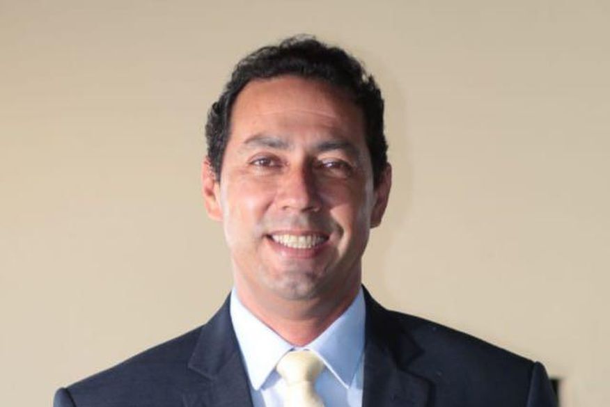 Câmara de Lucena cria comissão para julgar pedido de impeachment do prefeito e Léo Bandeira tem 10 dias para apresentar defesa​