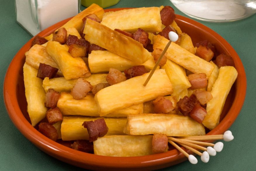 Como fazer Macaxeira Frita sequinha sem óleo na AirFryer Como fazer Macaxeira Frita sequinha sem óleo na AirFryer