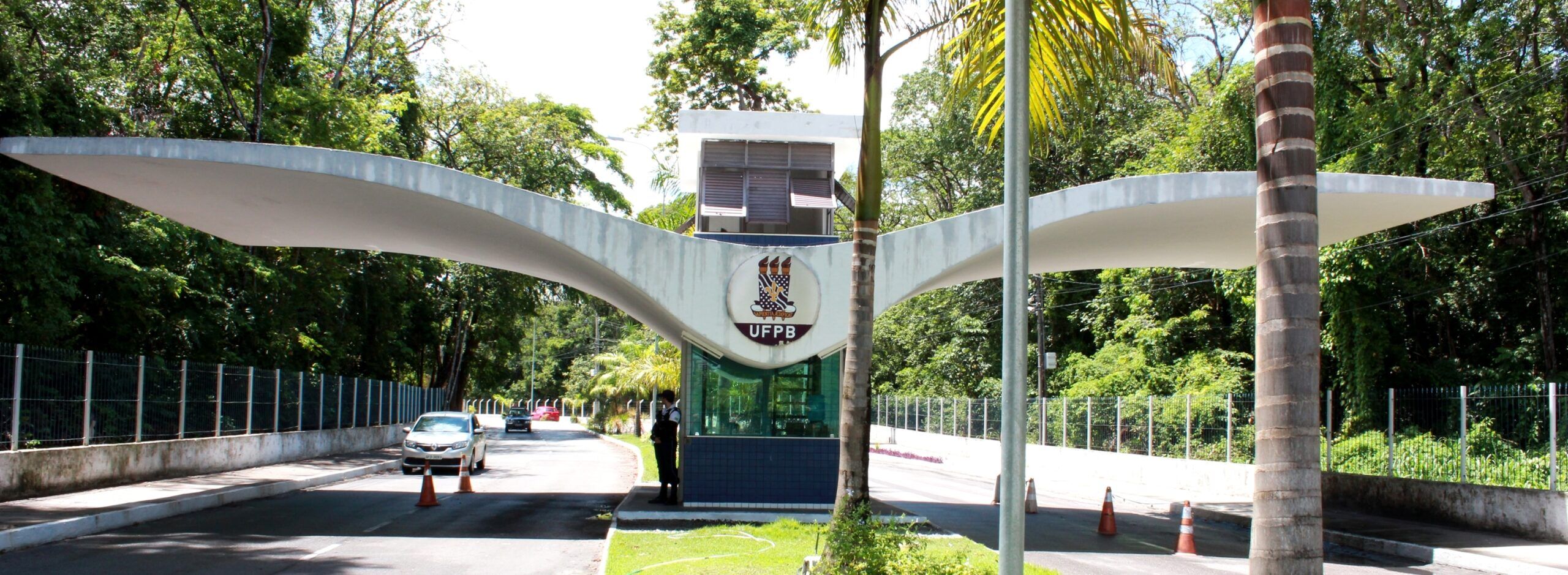 Concurso da UFPB com 116 vagas e salários de até R$ 4,5 mil inscreve até terça-feira ufpb