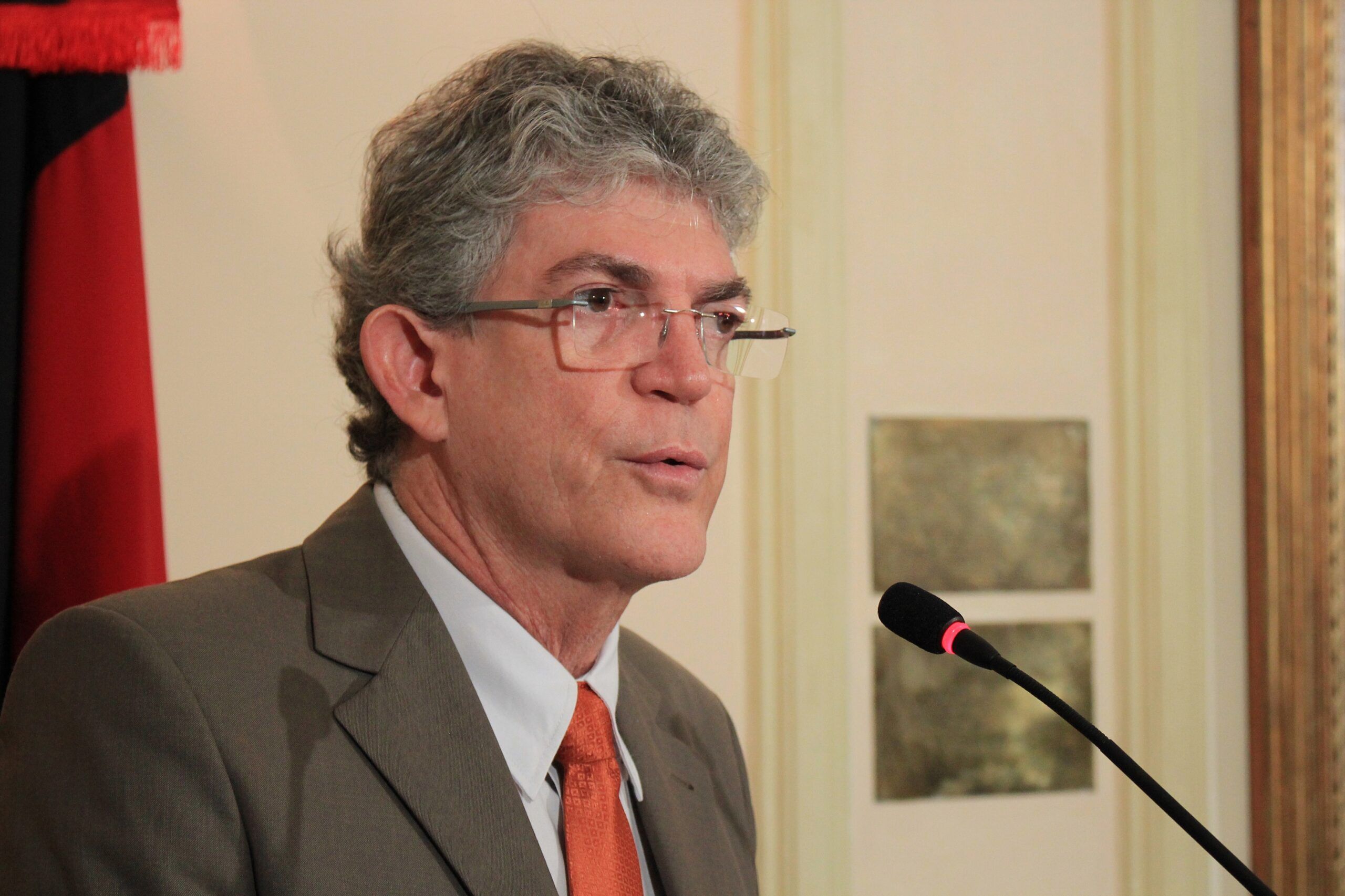 Anísio Maia diz que não assina ficha de Ricardo Coutinho no Partido dos Trabalhadores: "não vejo motivo para ele entrar no PT"