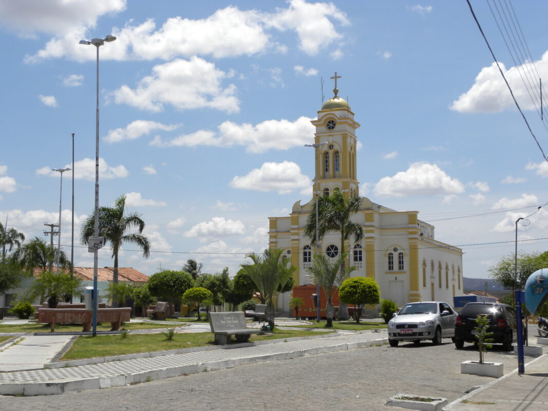 Prefeito de São Mamede deve explicar ao TCE contratações e pagamento indevido de horas extras e gratificações São Mamede tem 7.470 habitantes pessoas