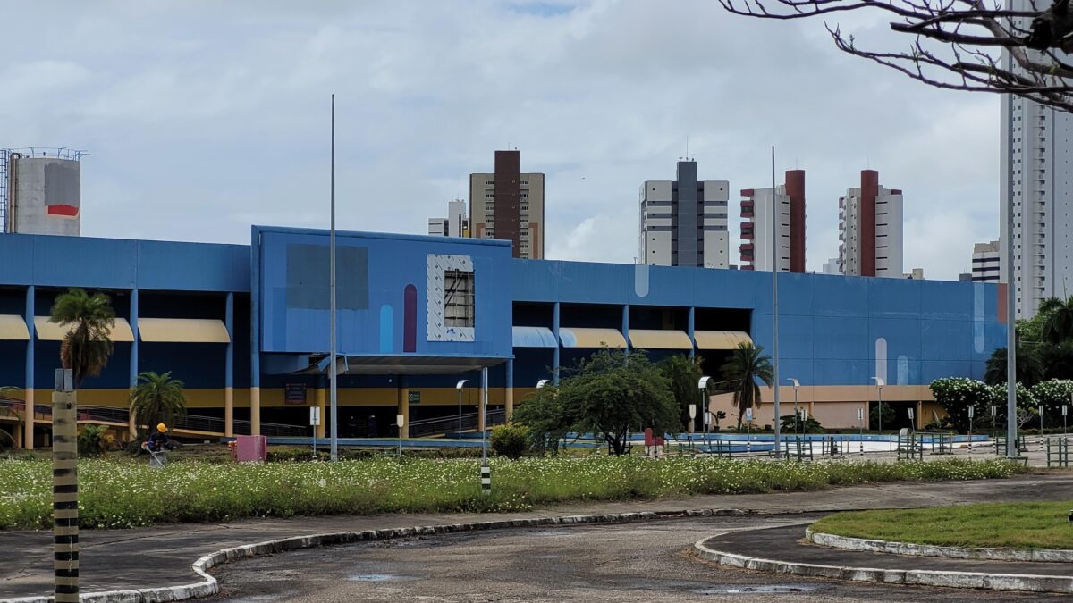 Como antecipado pelo ClickPB, antigo Hiper da BR-230 em João Pessoa vai virar Sam's Club Hiper Bompreço da BR-230, em Cabedelo, deve ser novo Sam's Club.