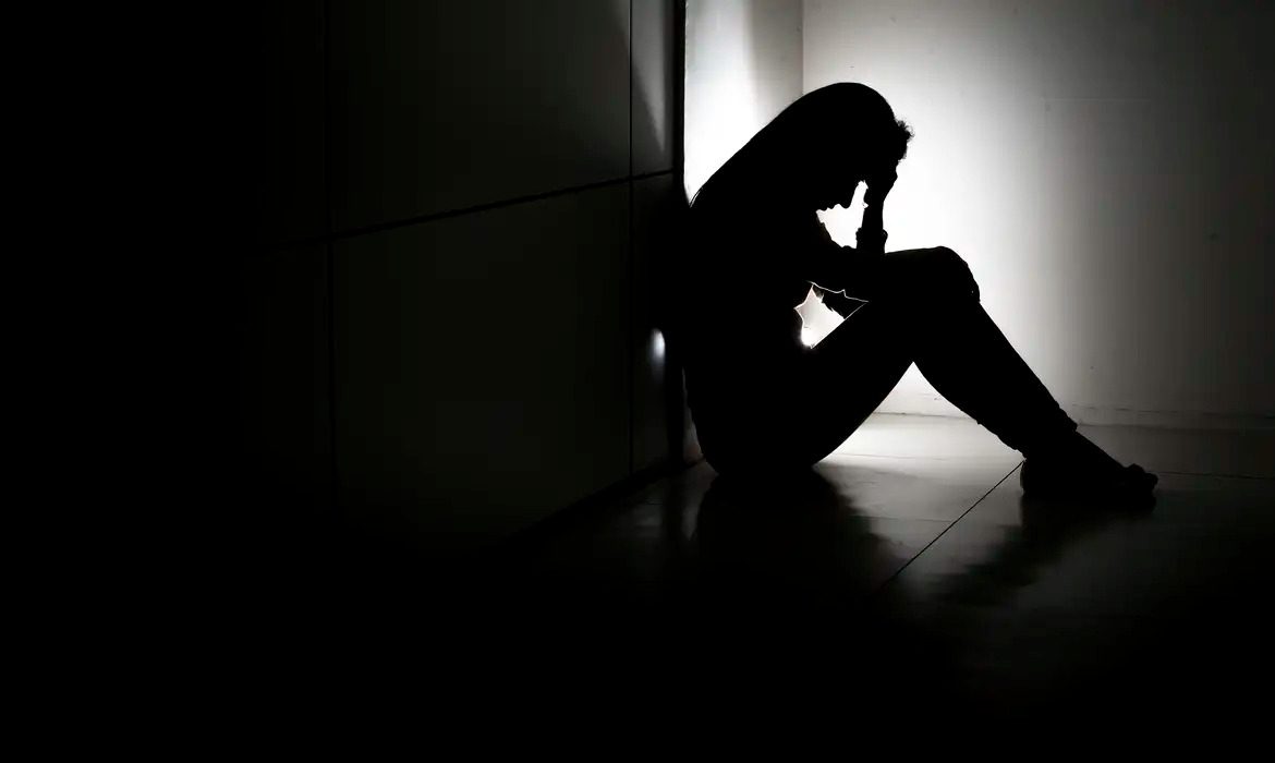 Pesquisa alerta para casos de depressão no Brasil.