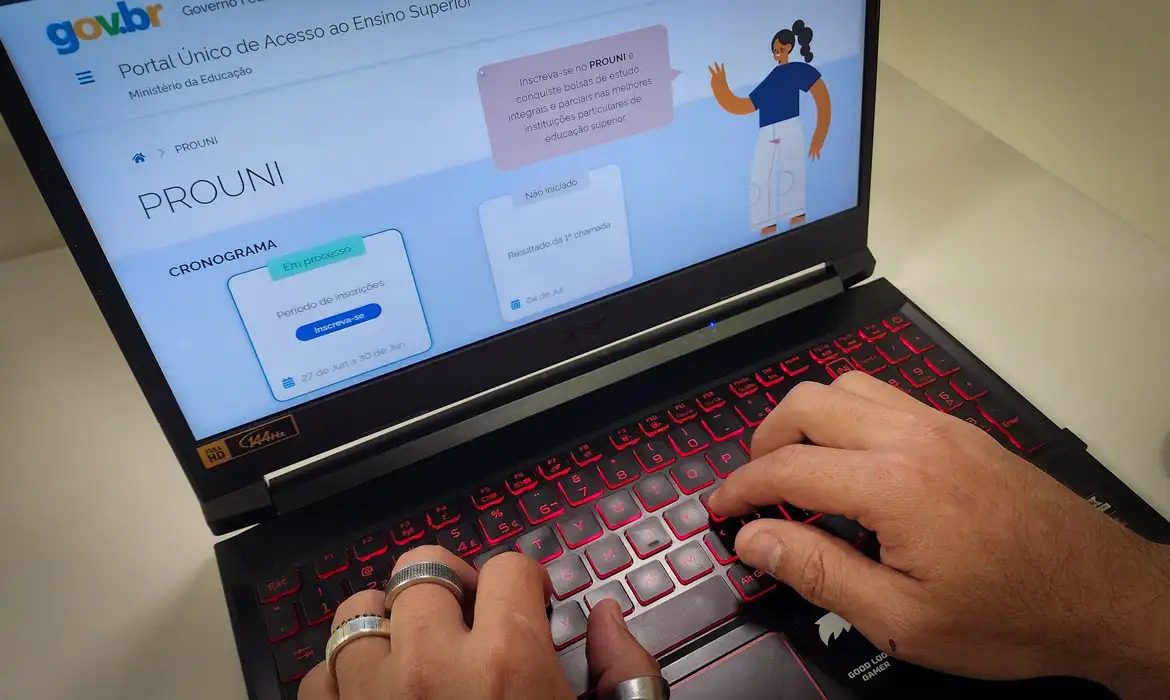 Prouni 2025: Inscrições para bolsas de estudo em cursos de graduação no segundo semestre começam nesta segunda-feira MEC divulga resultado da segunda chamada do Prouni