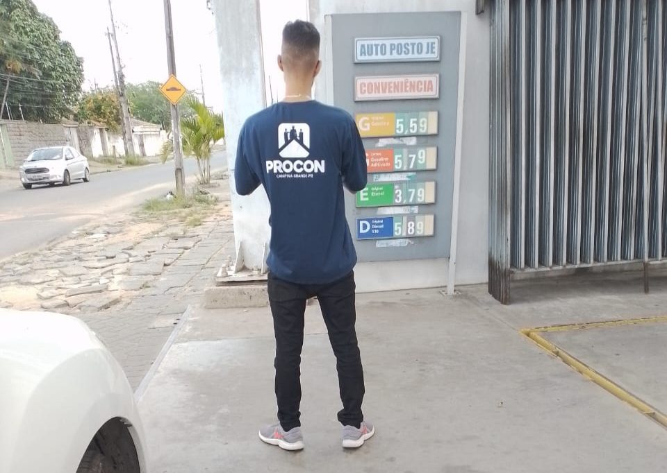 Após aumento do ICMS, preço do litro da gasolina chega a R$ 5,79 em Campina Grande após aumento