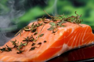 10 receitas de peixada para provar prato tipicamente brasileiro salmão, peixe