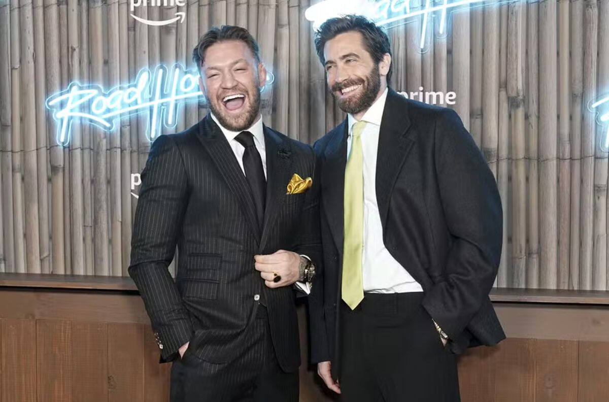 Jake Gyllenhaal: Conor McGregor acidentalmente "me socou no rosto" Jake Gyllenhaal: Conor McGregor acidentalmente "me socou no rosto"
