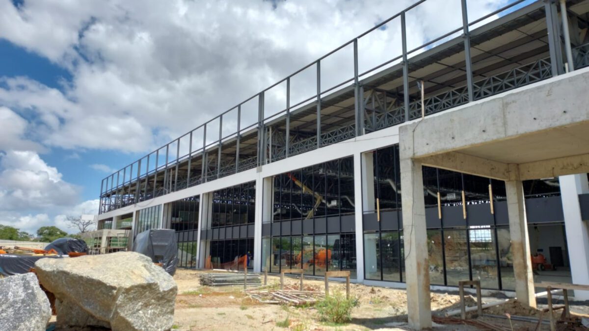 Primeira etapa do Centro de Convenções de Campina Grande deve ser entregue até junho Primeira etapa do Centro de Convenções de Campina Grande deve ser entregue até junho