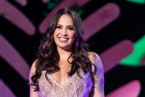 Prefeitura de Caaporã desembola mais de R$ 1 milhão em shows de Raphaela Santos, Japãozin e outros artistas Raphaela Santos, A Favorita, vai ser a principal atração da festa de Serra Branca. Itabaiana paraíba,