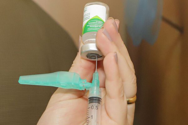 Vacinação contra influenza começa hoje em toda a Paraíba e meta é imunizar mais de 1,5 milhão de pessoas.