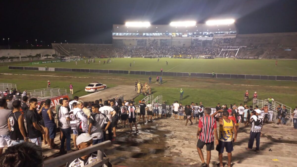 Polícia apreende explosivo e evita tragédia durante confusão entre torcedores do Botafogo-PB e Treze, em João Pessoa Polícia apreende explosivo e evita tragédia durante confusão entre torcedores do Botafogo-PB e Treze, em João Pessoa
