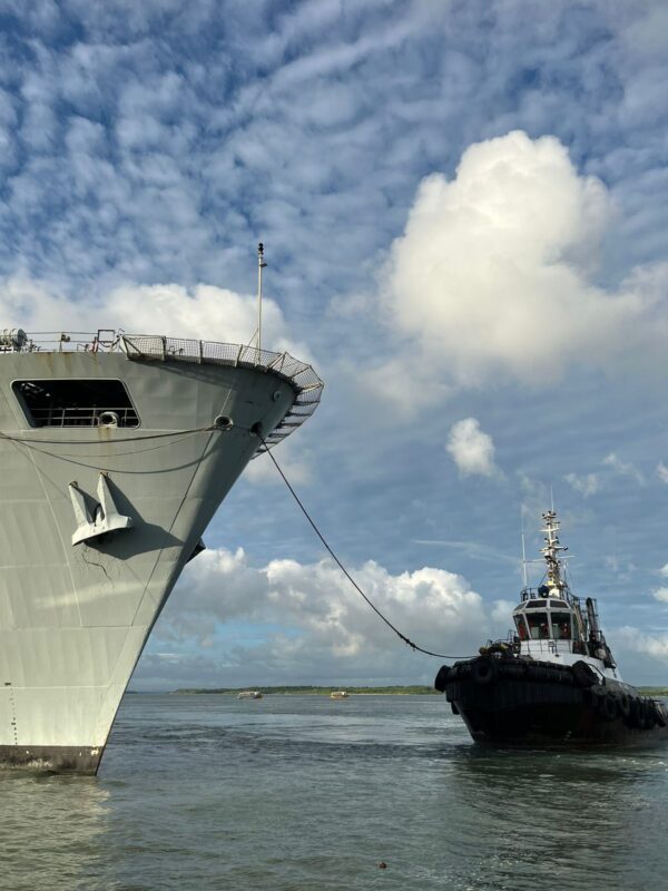 Maior navio de guerra da América Latina atracado em Cabedelo comporta 18 aeronaves e 800 militares; conheça detalhes do NAM Atlântico