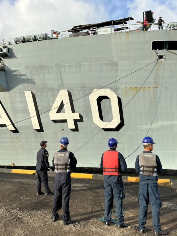 navio