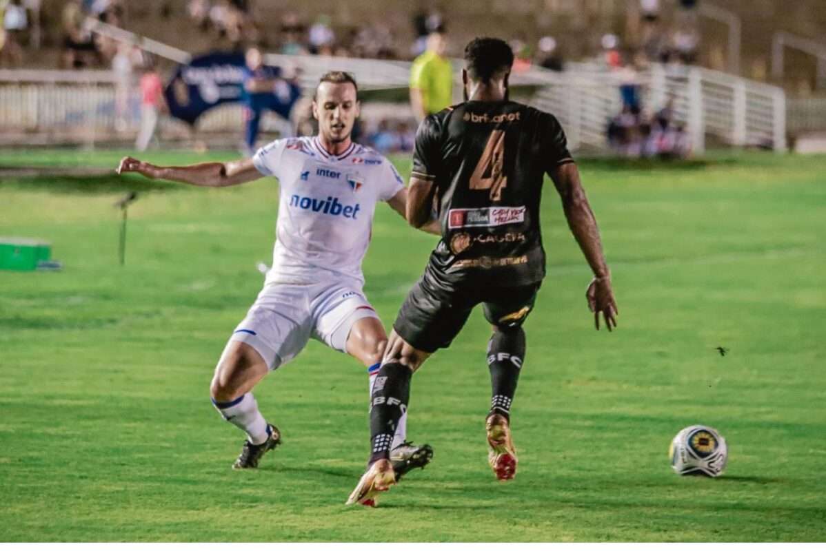 Botafogo-PB e Fortaleza se enfrentaram no Almeidão pela quinta rodada da Copa do Nordeste