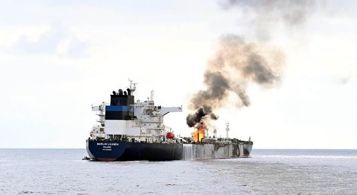 Ataque Houthi contra navio no Mar Vermelho deixa tripulantes mortos pela primeira vez Ataque Houthi contra navio no Mar Vermelho deixa tripulantes mortos pela primeira vez